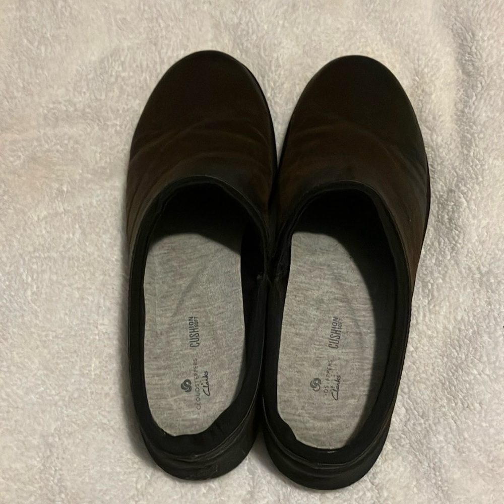 Cloudsteppers by Clark’s Women’s Size 10 Sullivan Clogs
Brown